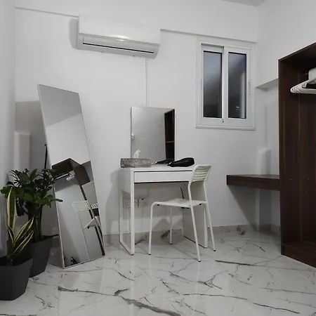 Kiveli's - Kato Apartman *